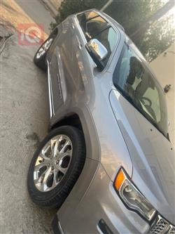 جیپ گراند شیرۆکی